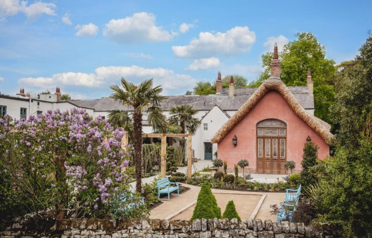 Le Petit Chateau & William De Percy Hotel Otterburn Exterior photo